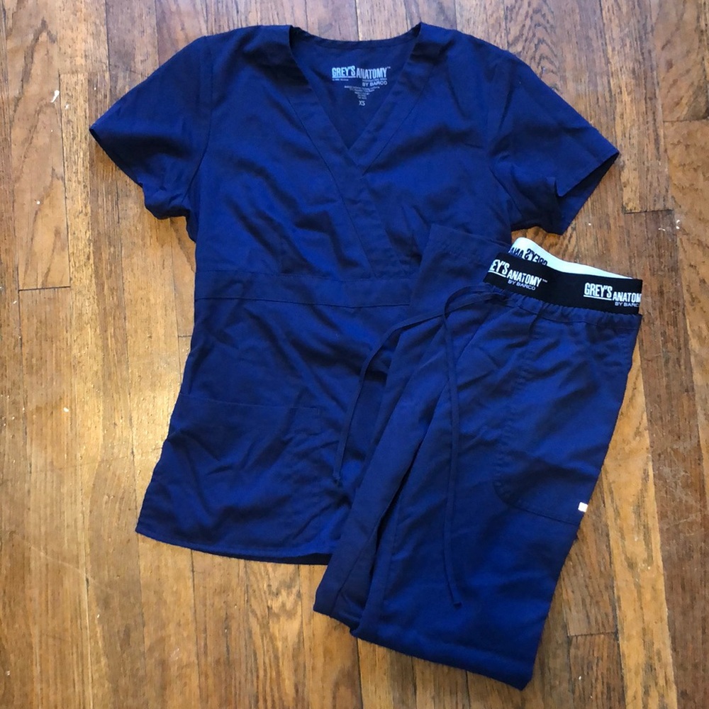 Greys anatomy scrubs